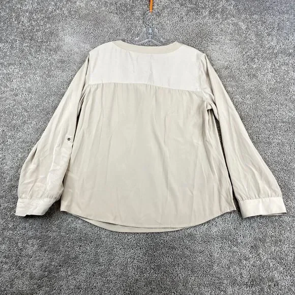 Chico's Grommet Top Blouse Women's Size 1 Tan Long Sleeve Polyester Snap Button - Picture 3 of 7